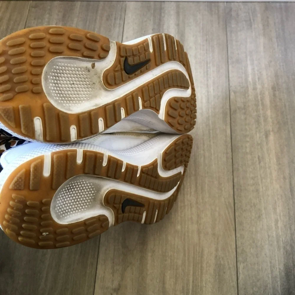 Nike React Escape Run White Leopard Sneakers 11